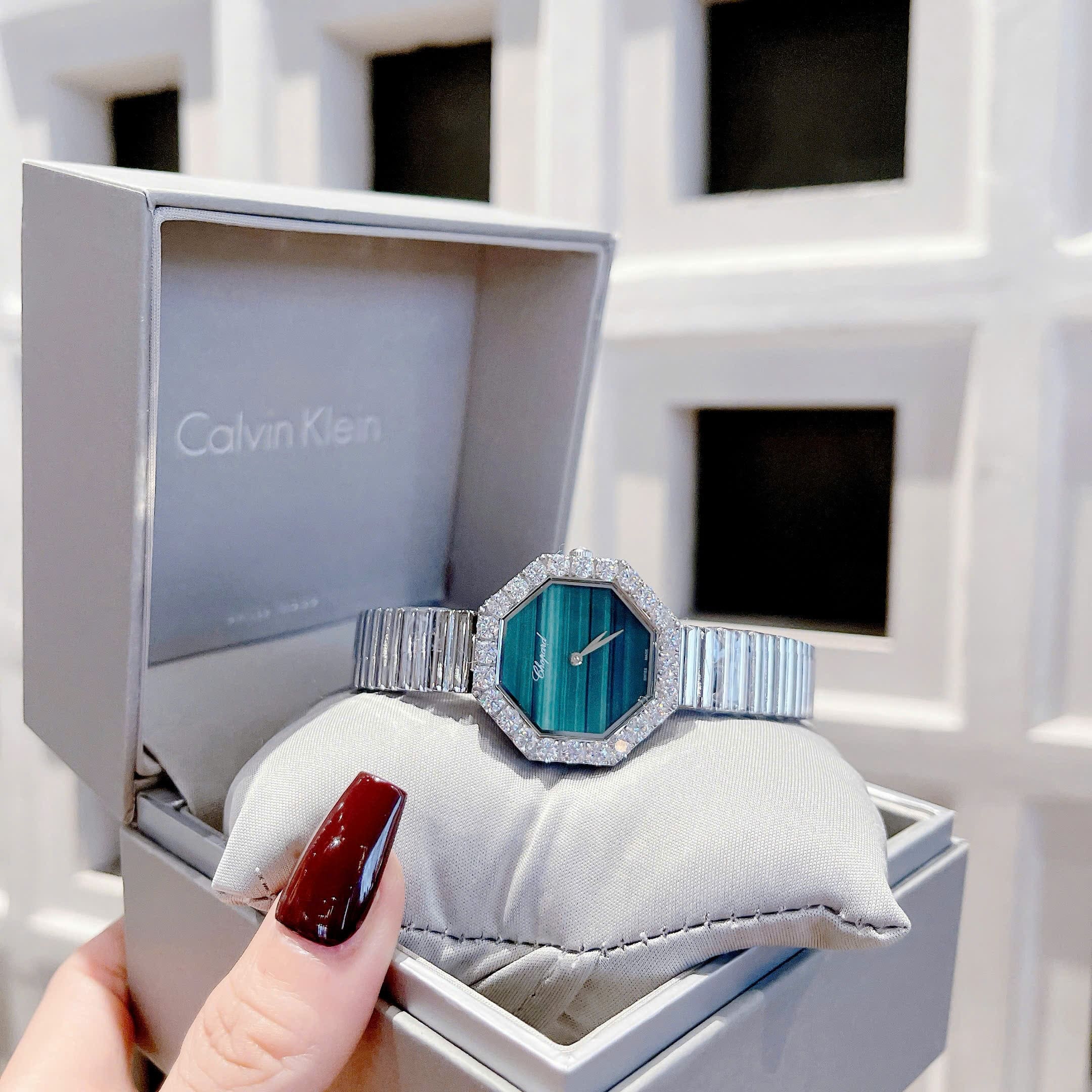 Đồng Hồ Chopard L'Heure Du Diamant Octoagonal |Nữ Giới |Mặt Xà Cừ Xanh Rêu |Dây Kim Loại |Máy Pin (Quartz) |Size 32mm |donghogiatot.vn