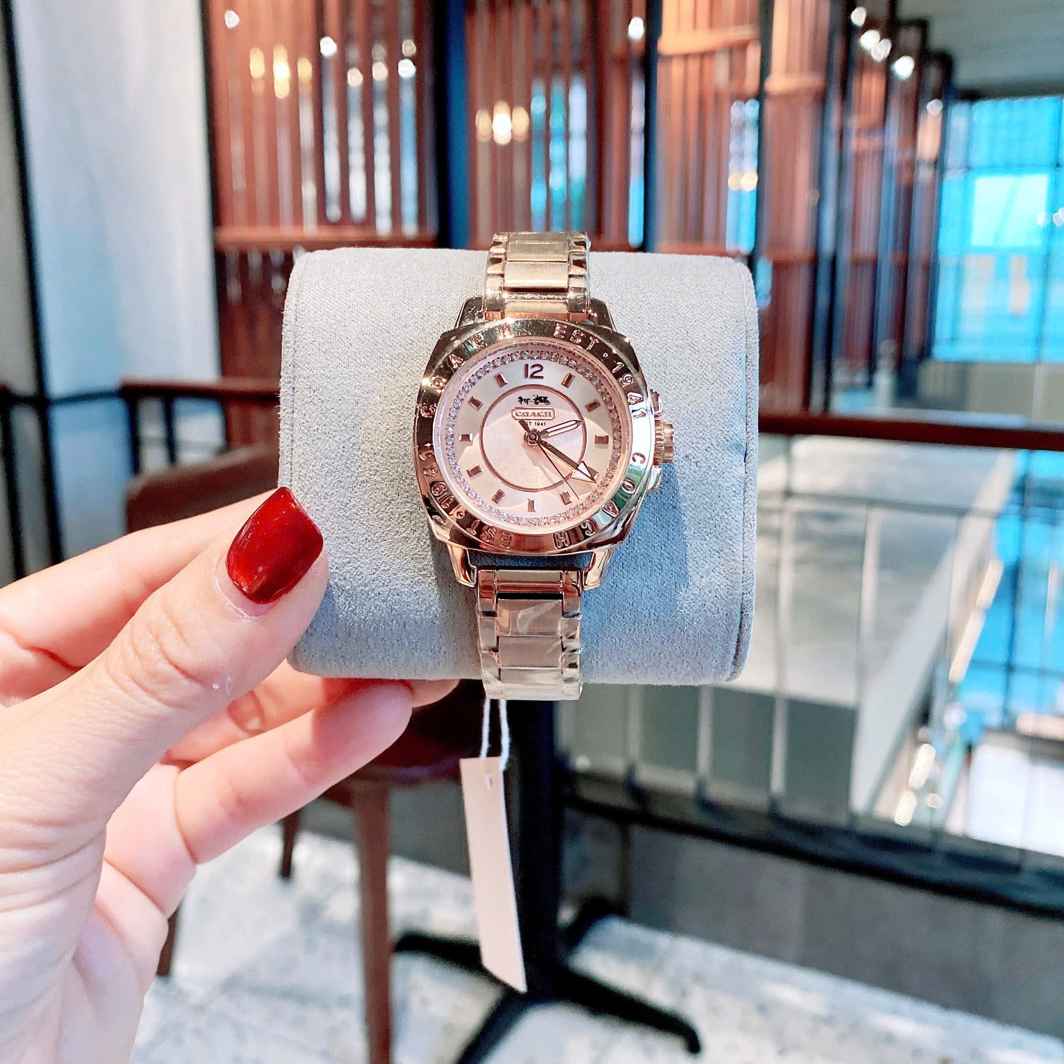 Đồng Hồ Coach EST 1941 |Nữ Giới |Mặt Đính Đá |Dây Kim Loại Rose Gold |Máy Pin (Quartz) |Size 35mm |donghogiatot.vn