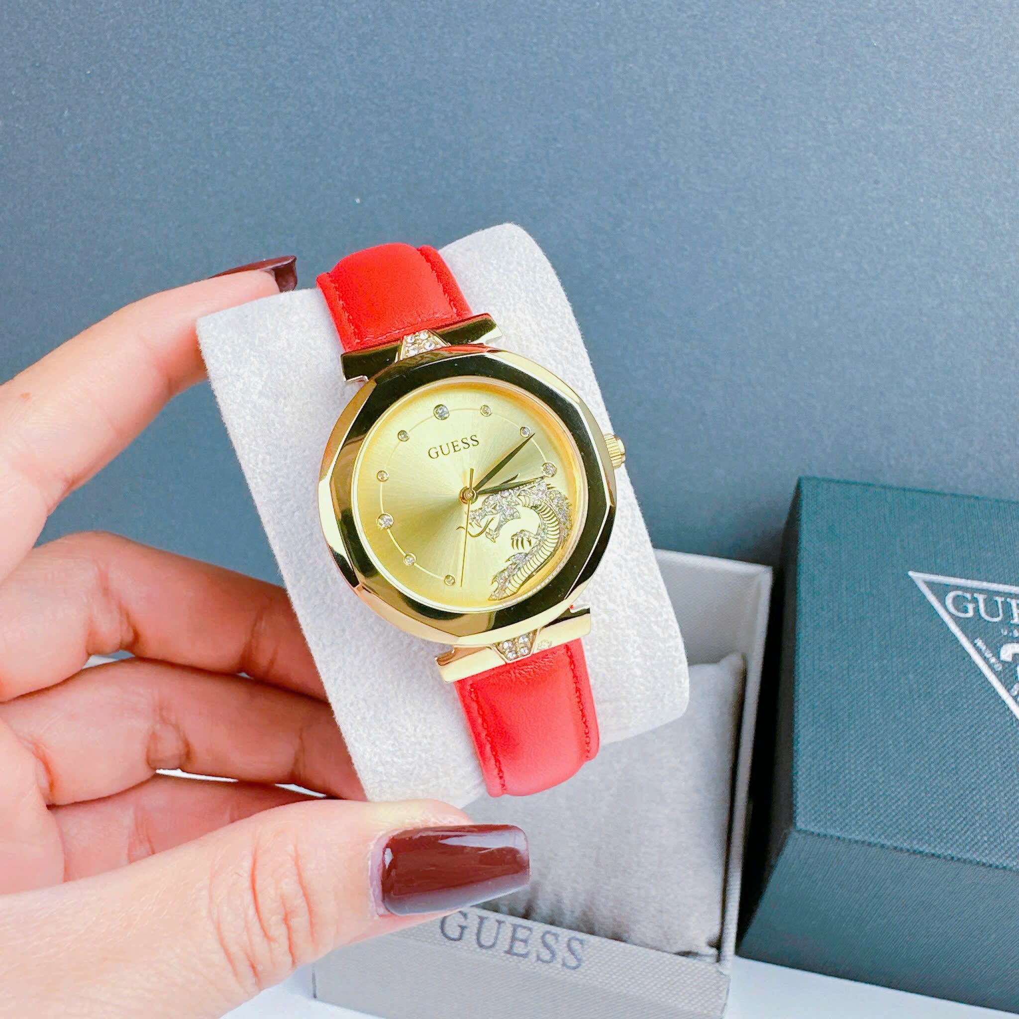 Đồng Hồ Guess Mặt Rồng |Cặp Đôi |Mặt Chữ Nhật |Dây Da |Size 43x34mm |donghogiatot.vn