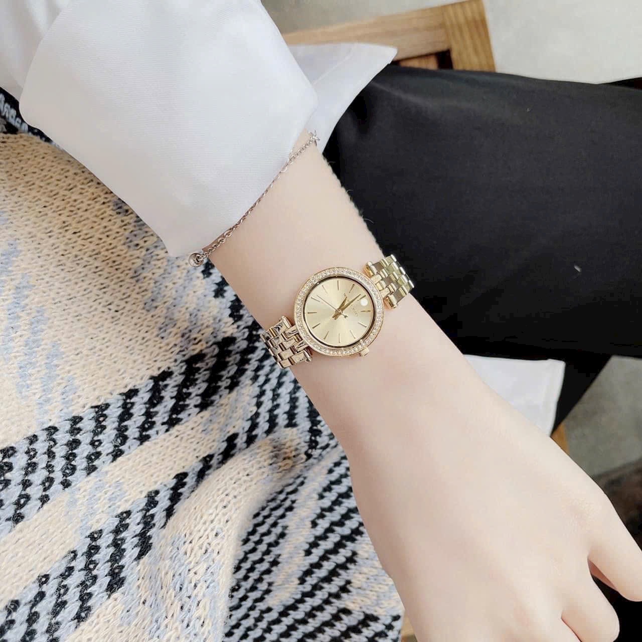Đồng Hồ Michael Kors Darci Petite |Nữ Giới |Đính Đá |Dây Kim Loại Vàng Gold |Máy Pin (Quartz) |Size 26mm |donghogiatot.vn