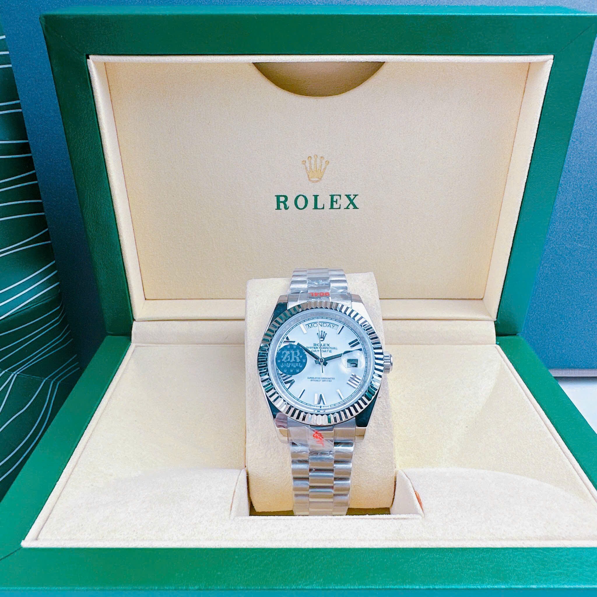 Đồng Hồ Rolex 2 Lịch |Nam Giới |Mặt Số La Mã |Trắng |Niềng Khía |Dây Kim Loại |Máy Cơ (Automatic) |Size 41mm |donghogiatot.vn