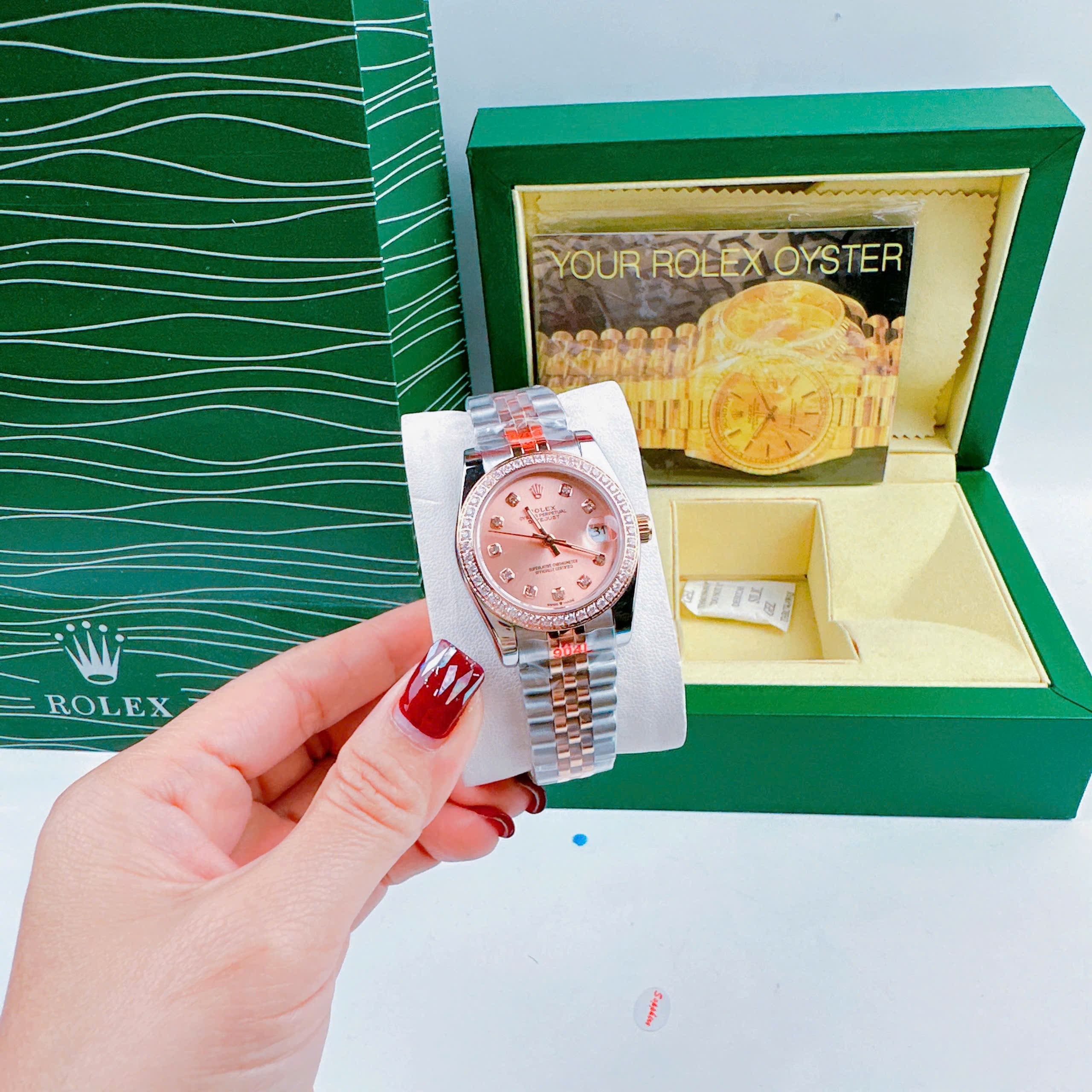 Đồng Hồ Rolex Đính Đá |Cặp Đôi |Mặt Hồng |Dây Kim Loại Demi Rose |Máy Pin (Máy Quartz) |Size 36x31mm |donghogiatot.vn