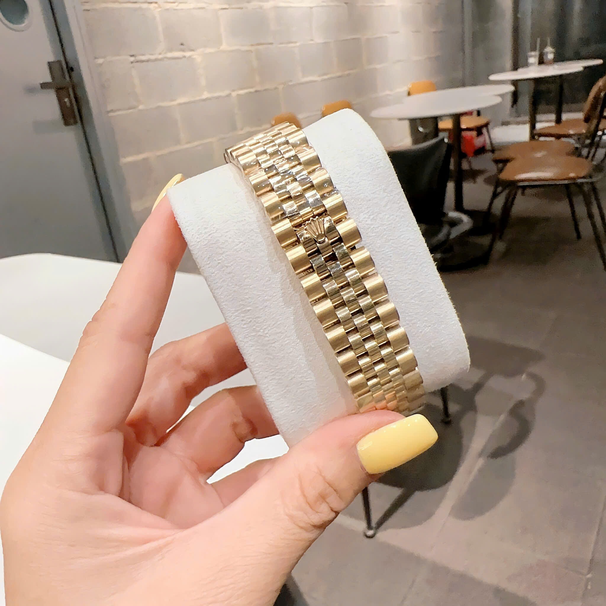 Đồng Hồ Rolex Đính Đá |Cặp Đôi |Mặt Đen |Dây Kim Loại Vàng Gold |Máy Pin (Máy Quartz) |Size 36x31mm |donghogiatot.vn