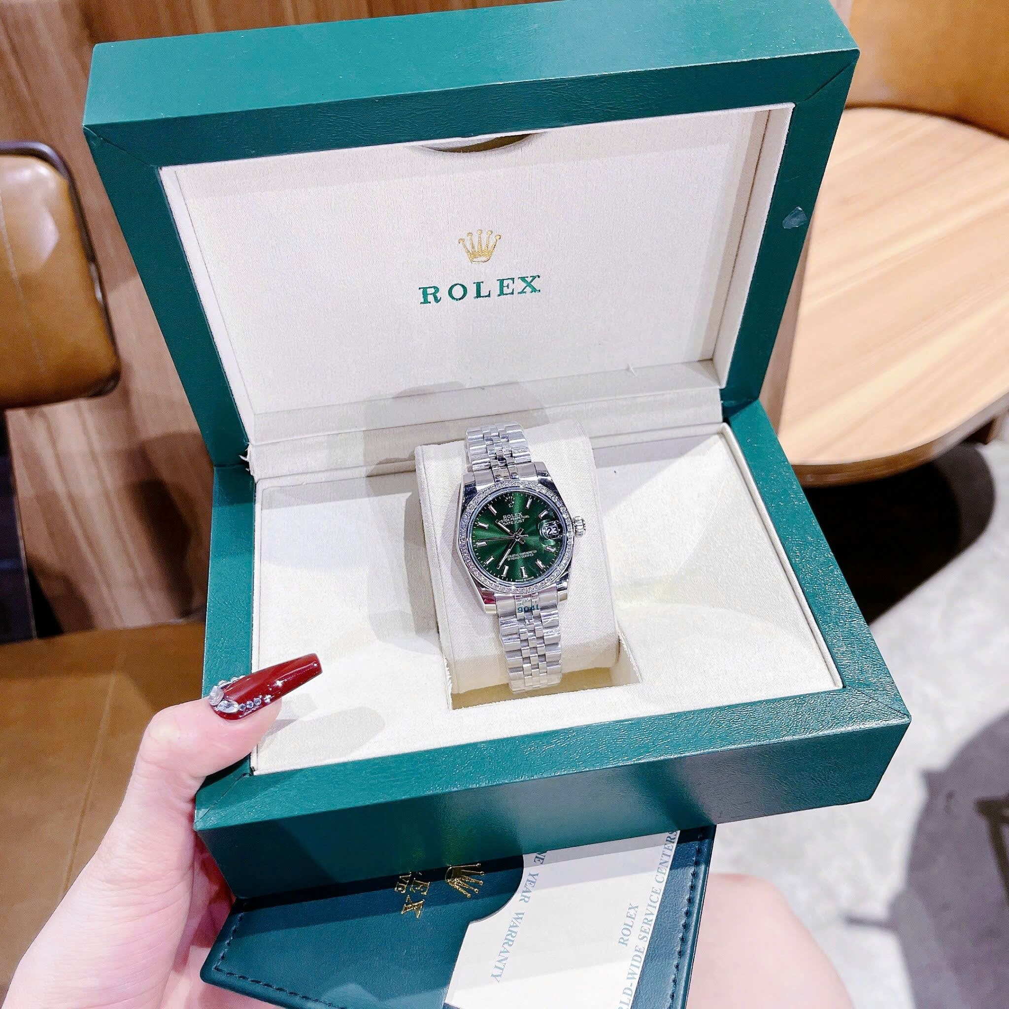 Đồng Hồ Rolex Đính Đá |Nữ Giới |Mặt Xanh Lá |Dây Kim Loại Silver |Máy Pin (Máy Quartz) |Size 31mm |donghogiatot.vn