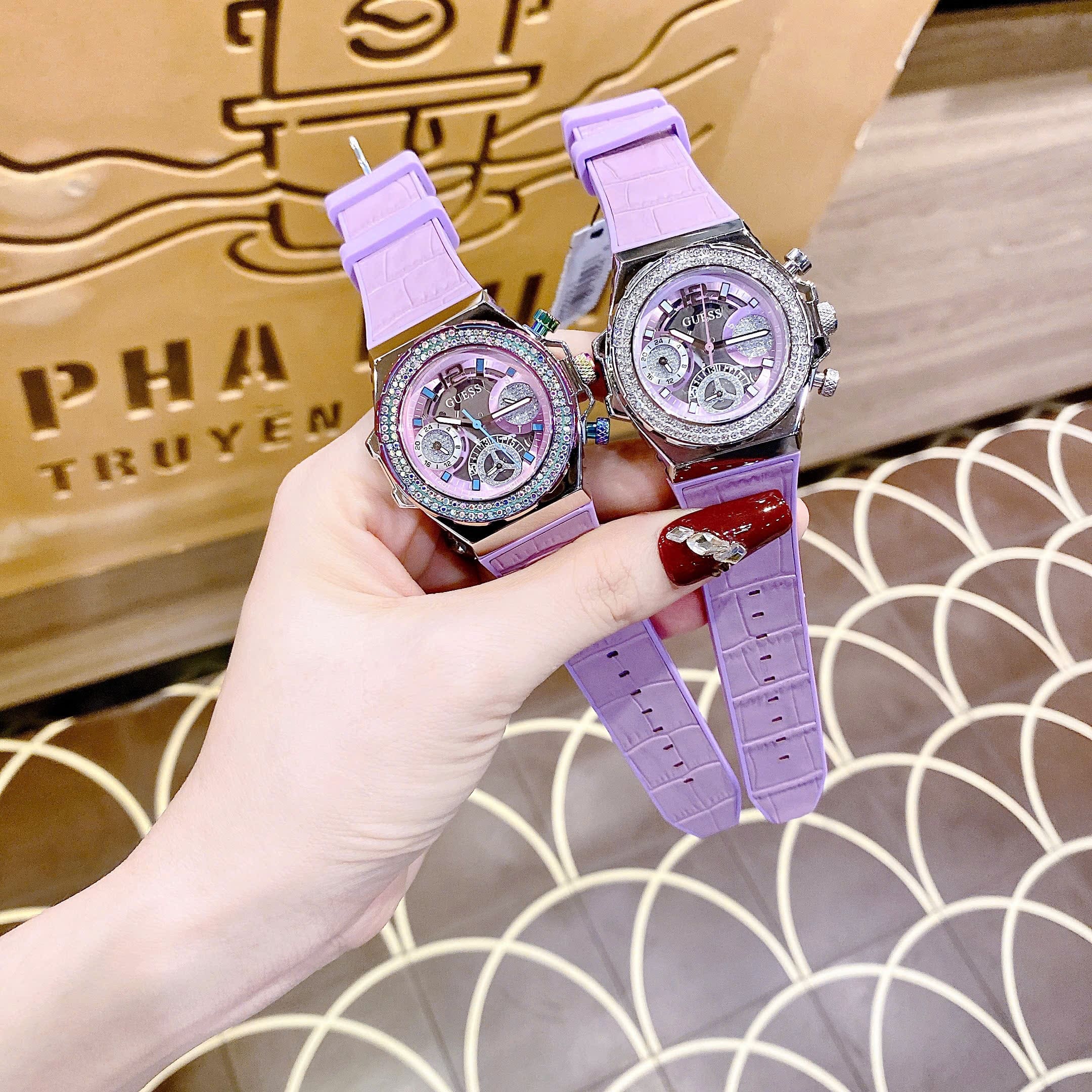 Đồng Hồ Guess Fusion |Nữ Giới |Đính Đá |Dây Cao Su Hồng |Máy Pin (Quartz) |Size 36mm |donghogiatot.vn