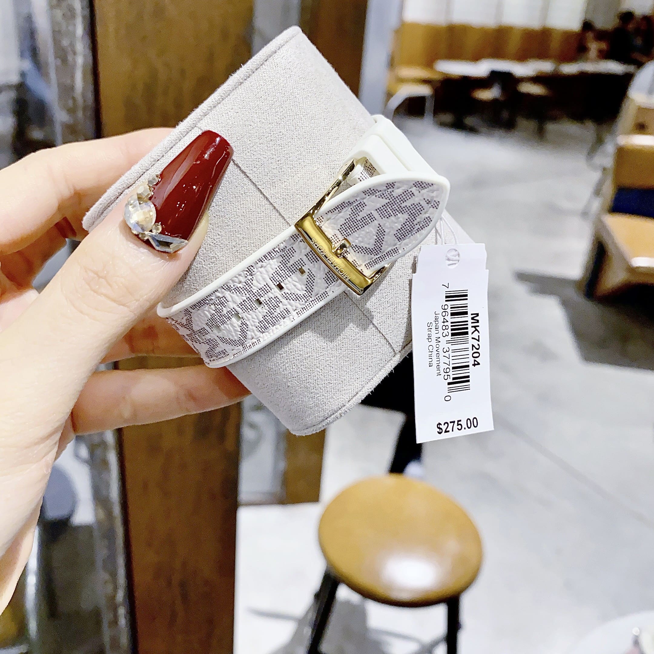 Đồng Hồ Michael Kors Jessa |Unisex |Vàng Gold |Dây Silicone Trắng Bọc Da |Máy Pin (Quartz) |Size 40mm |donghogiatot.vn