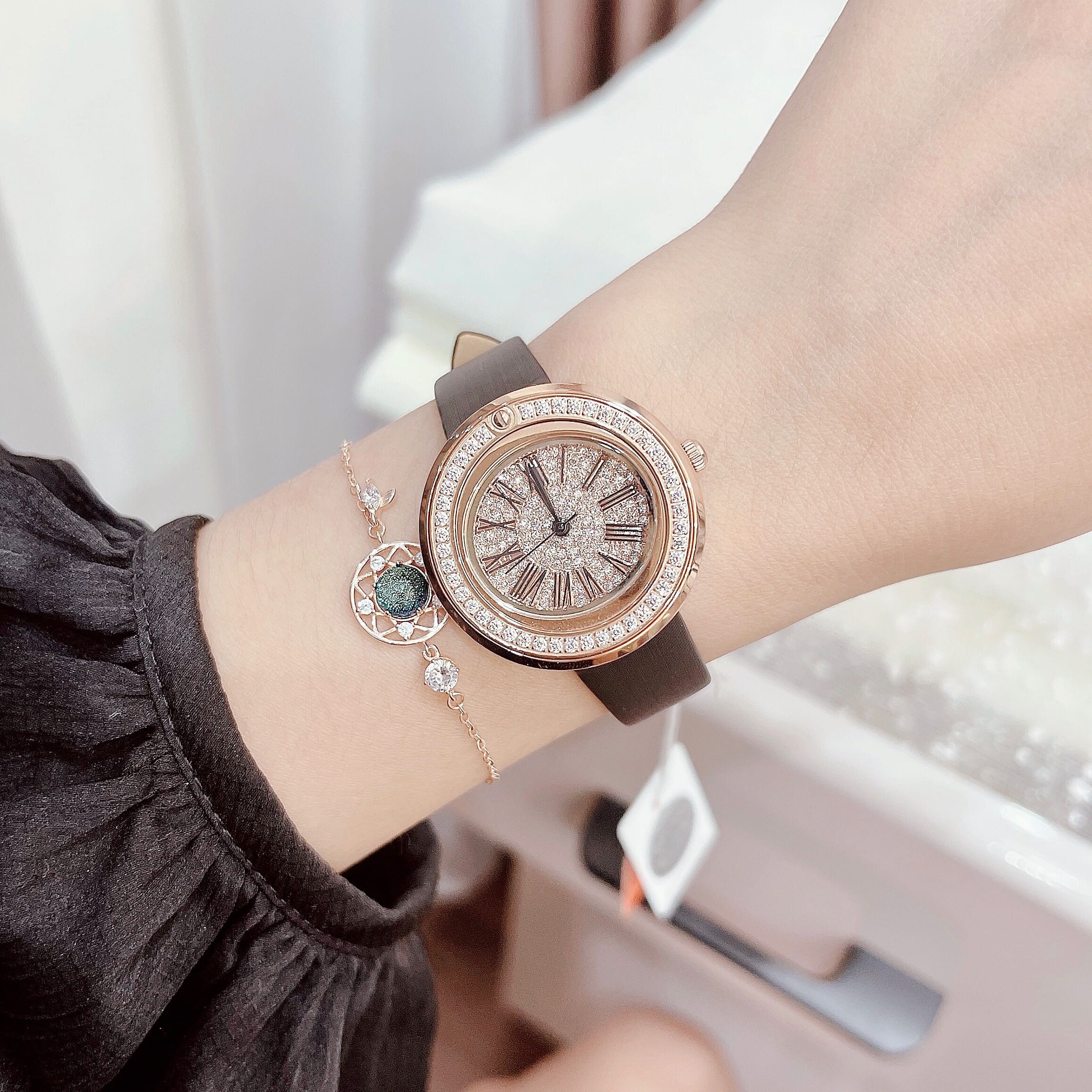 Đồng Hồ Davena Rose Gold |Nữ Giới |Mặt Full Đá |Dây Da Đen |Máy Pin (Quartz) |Size 30mm |donghogiatot.vn