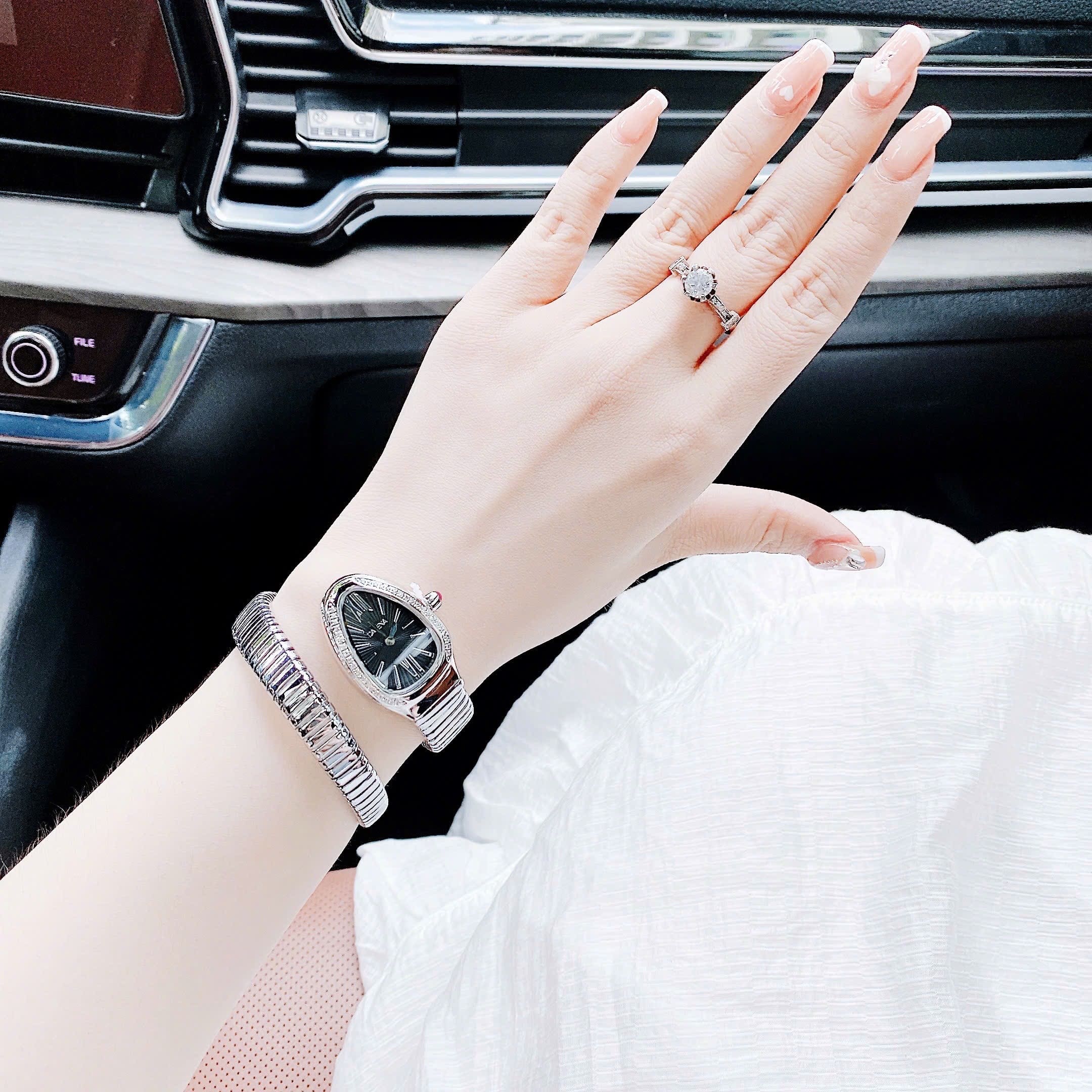 Đồng Hồ Davena Mặt Đầu Rắn |Nữ Giới |Đính Đá |Vòng Tay Silver |Máy Pin (Quartz) |Size 28mm |donghogiatot.vn