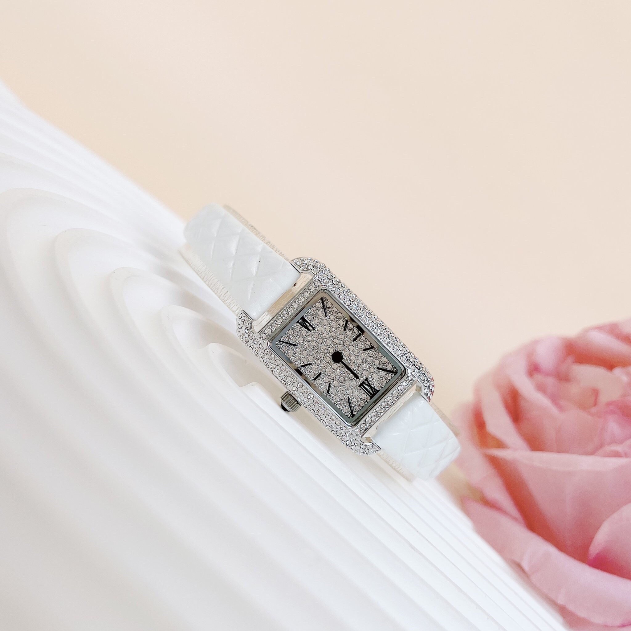 Đồng Hồ Davena Mặt Chữ Nhật |Nữ Giới |Đính Đá |Silver |Dây Da Trắng |Máy Pin (Quartz) |Size 21x27mm |donghogiatot.vn