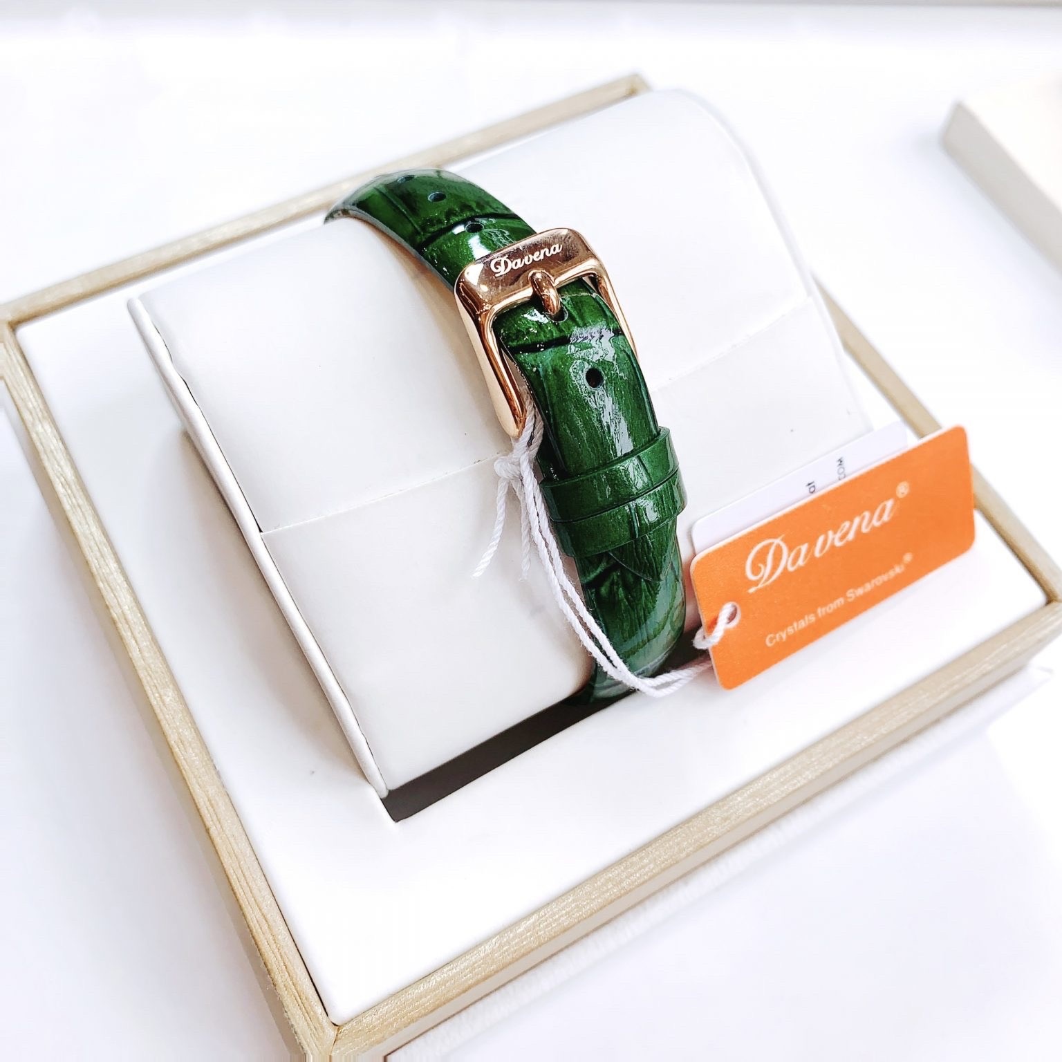 Đồng Hồ Davena 3 Kim |Nữ Giới |Đính Đá Rose Gold |Dây Da Xanh Lá |Máy Pin (Máy Quartz) |Size 32mm |donghogiatot.vn