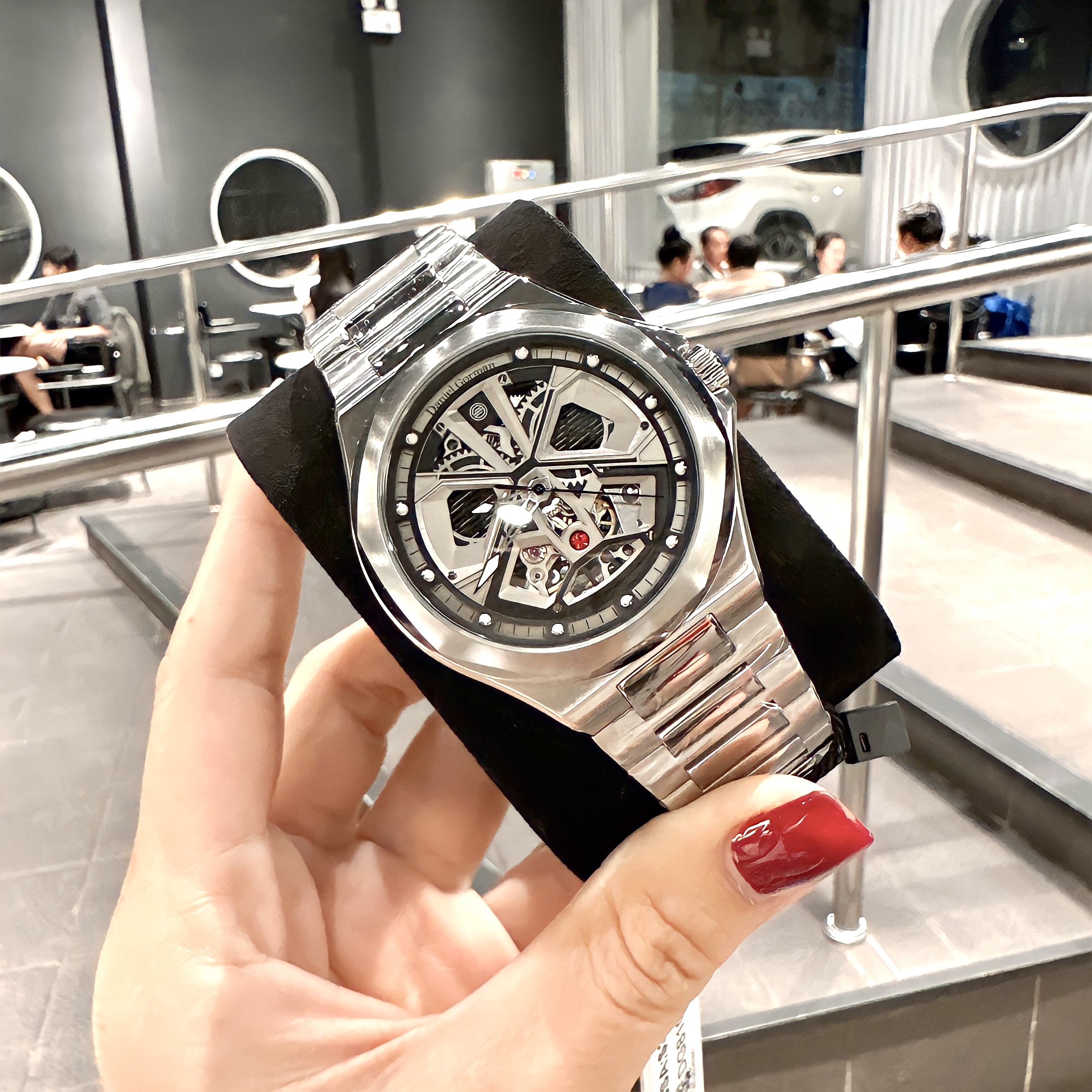 Đồng Hồ Daniel Gorman Trắng Silver |Nam Giới |Dây Kim Loại |Máy Cơ (Automatic) |Mặt Tròn |Donghogiatot.vn