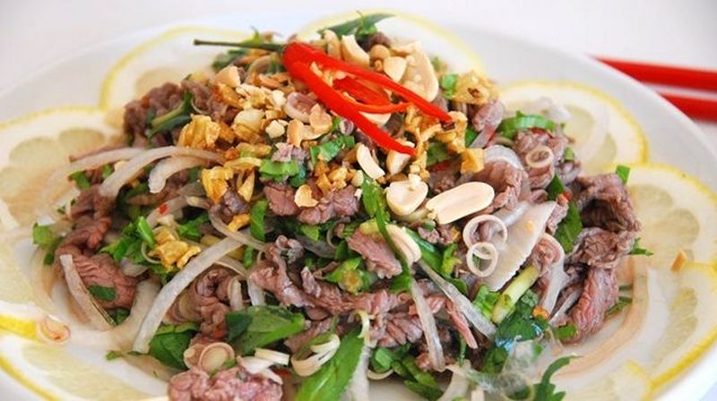 Cuối tuần làm món bắp bò hoa tái chanh đãi ông xã bữa để bù lại cả tuần vất vả chắc chắc gật gù khen lấy khen để luôn