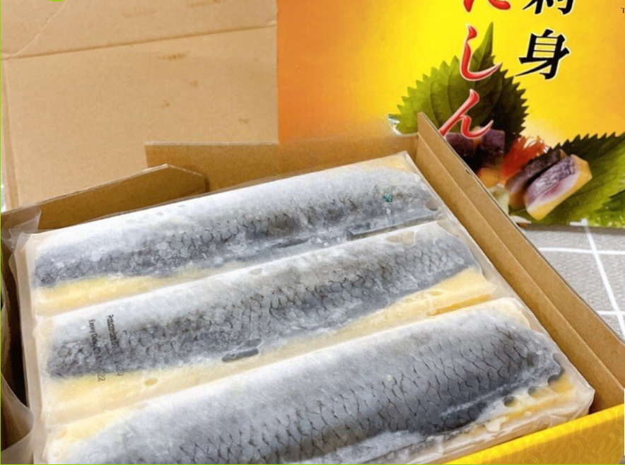 Cá Trích Ép Trứng Nhật Bản - Đặc Sản Sashimi Đỉnh Cao tại Amazing Foods!