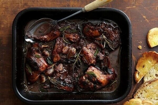 thịt thỏ không da sốt vang