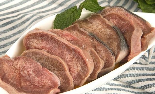 lưỡi heo ngâm chua ngọt