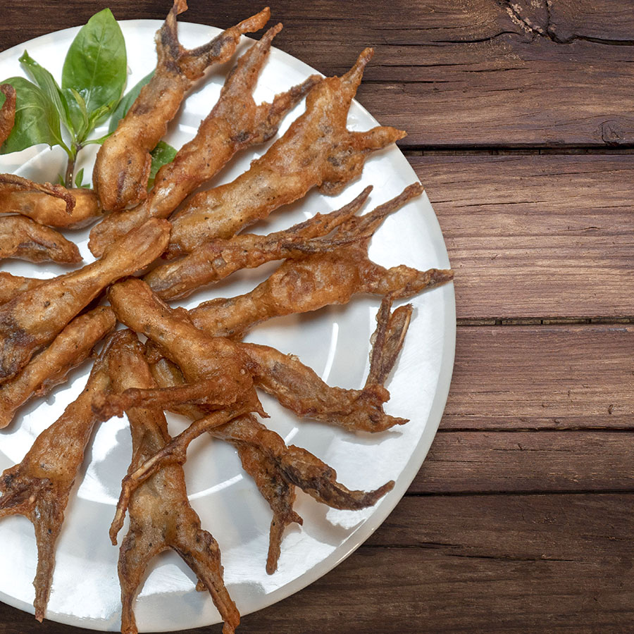 Lưỡi vịt chiên giòn, nhanh, gọn, nhưng hao mồi