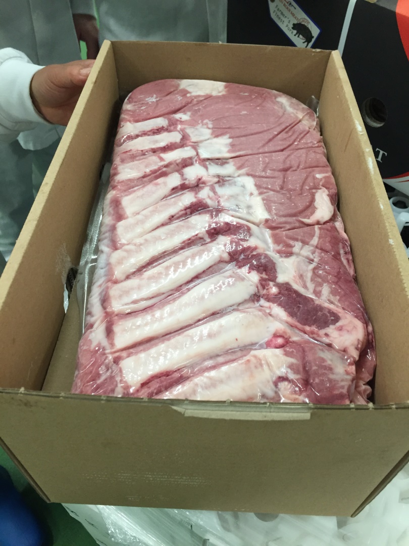 Thịt heo nhập khẩu chất lượng cao, giá sỉ tận gốc tại Amazing Foods, quận 4, TP.HCM