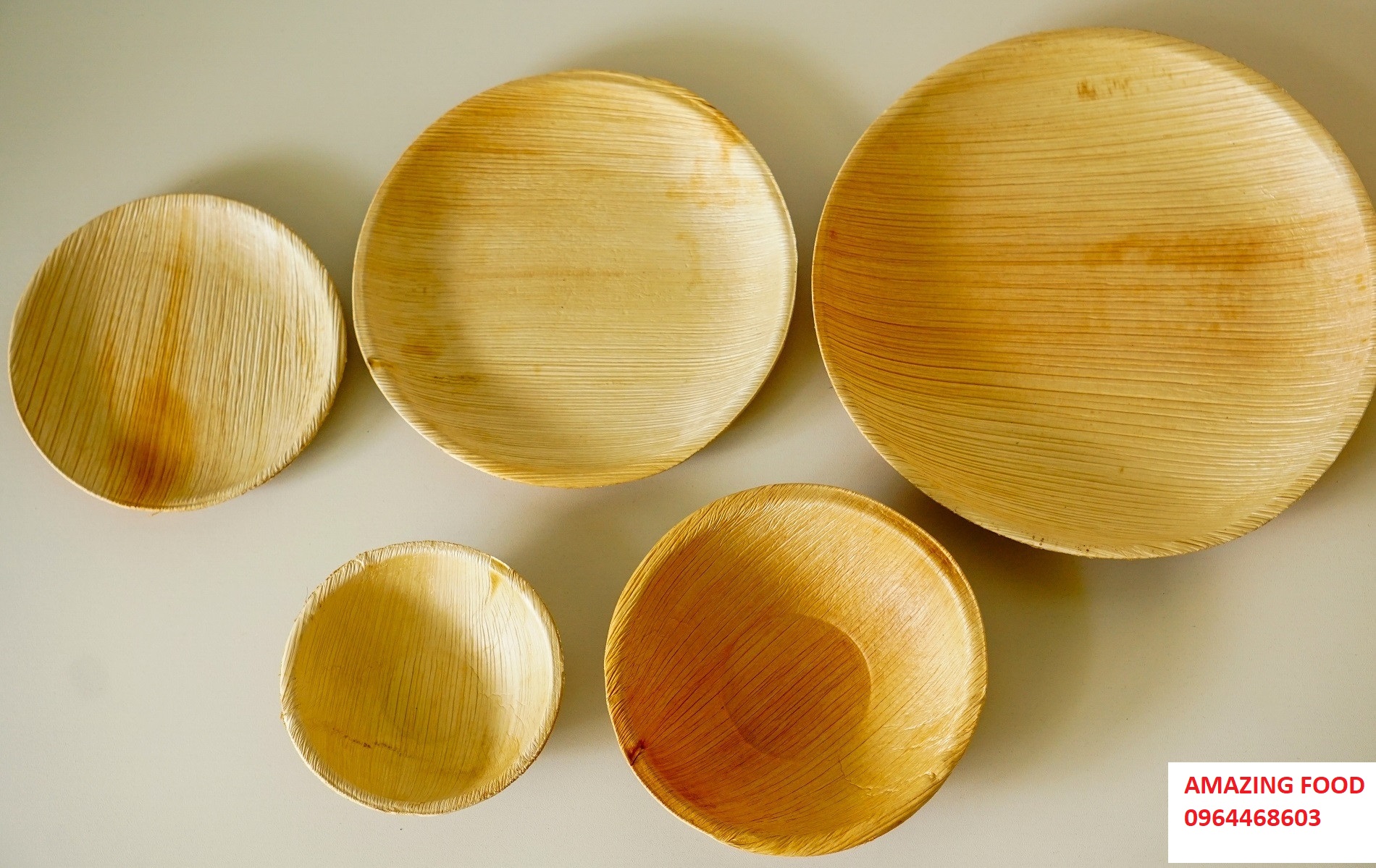 Eco-Friendly Palm Leaf Tableware – Natural Elegance for Stylish Dining