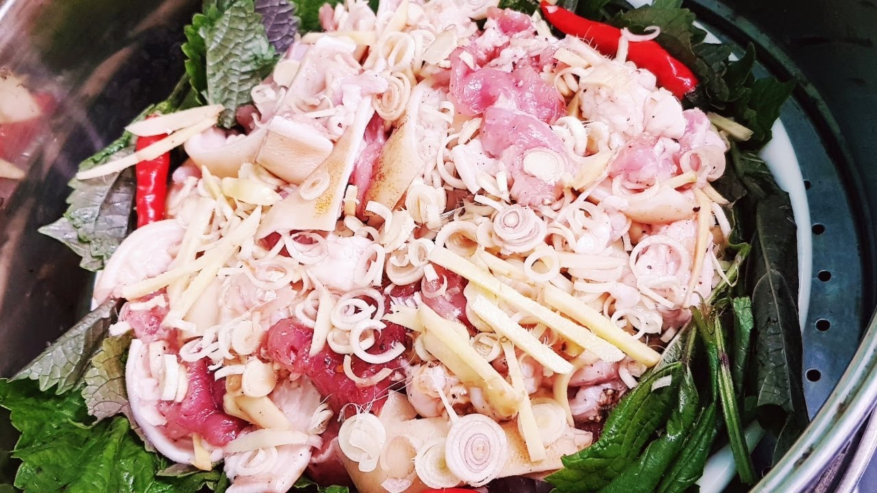 Thịt đùi dê mềm ngọt nên chế biến món hấp sẽ rất mềm ngọt và thơm