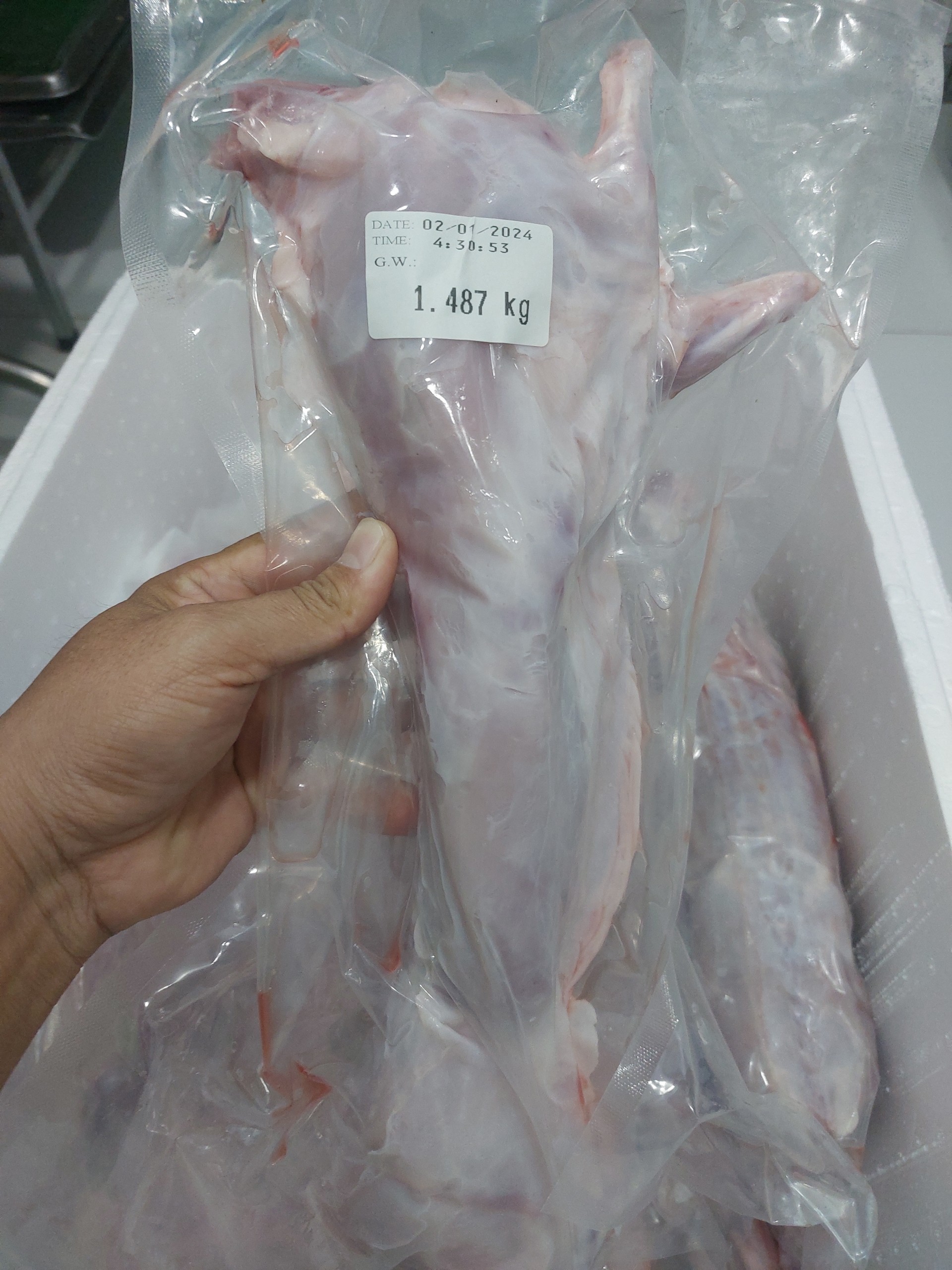 cung cấp sỉ lẻ thịt thỏ làm sạch lột da tại TPHCM