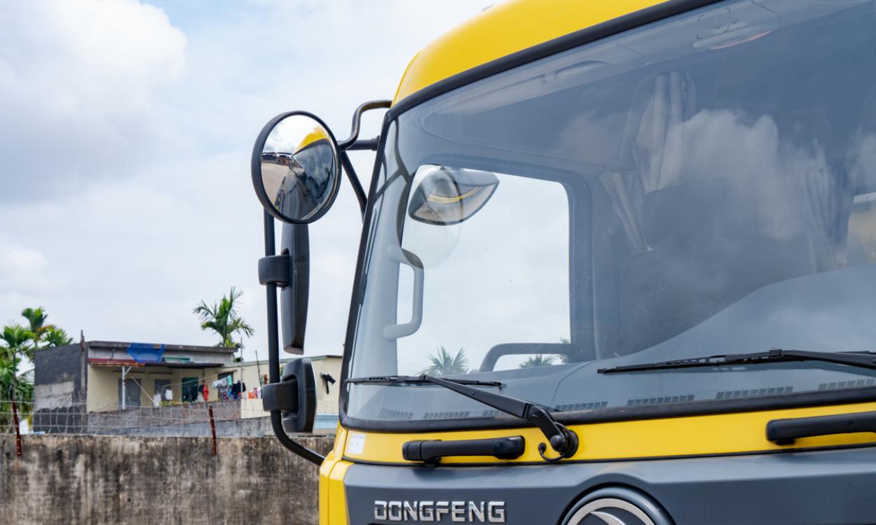 Xe tải Dongfeng B180 (4x2) thùng mui 7.5M - Tải 9 tấn Hoàng Huy