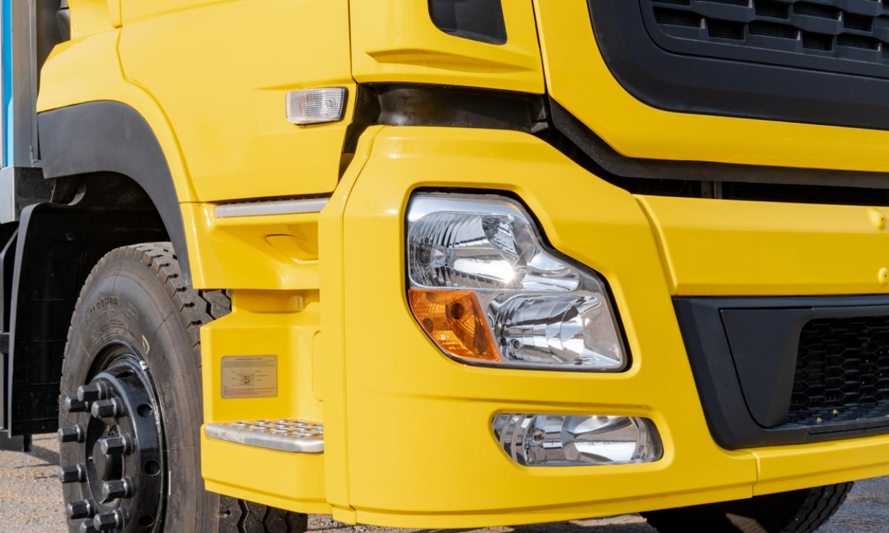 Xe tải Dongfeng C270 (6x4) thùng mui 9.45M - Tải 13.15 tấn Hoàng Huy