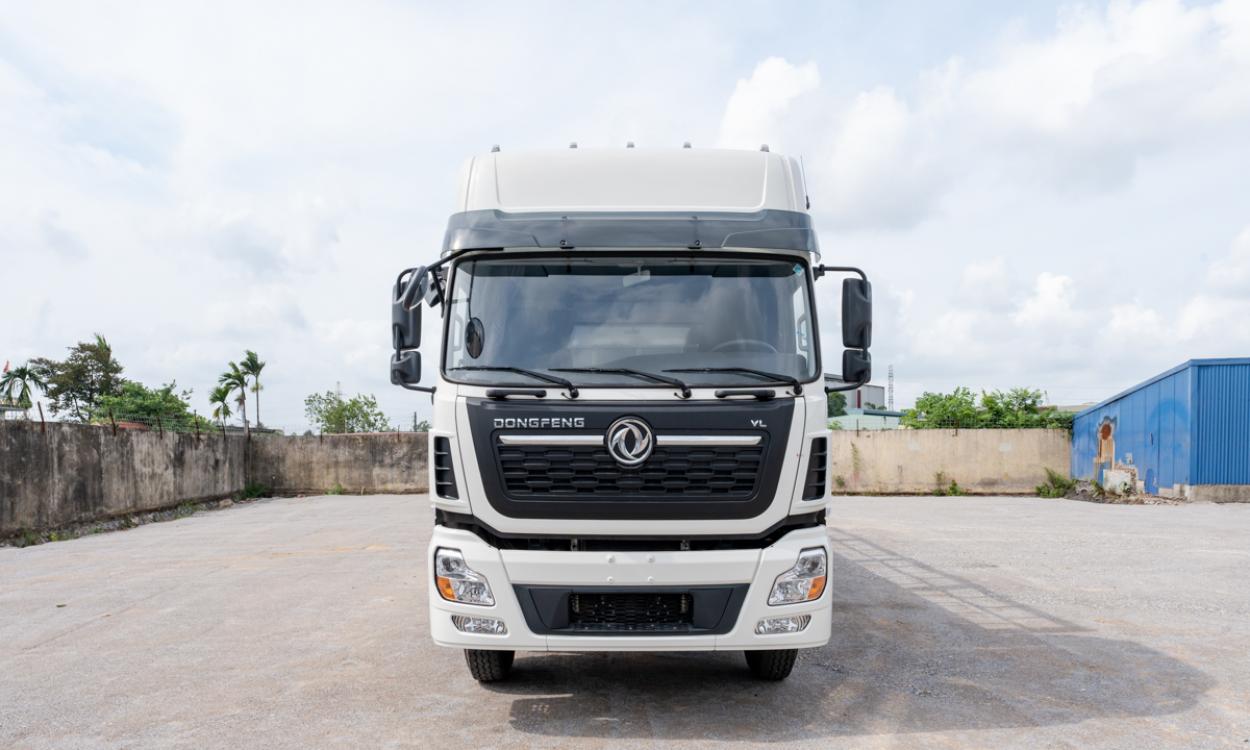 Xe tải Dongfeng L315 8x4 thùng mui 9.36m đầu cao tải 17.95 tấn Hoàng Huy