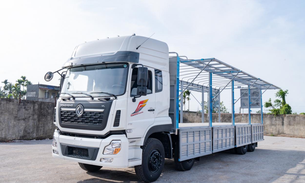 Xe tải Dongfeng L315 8x4 thùng mui 9.36m đầu cao tải 17.95 tấn Hoàng Huy