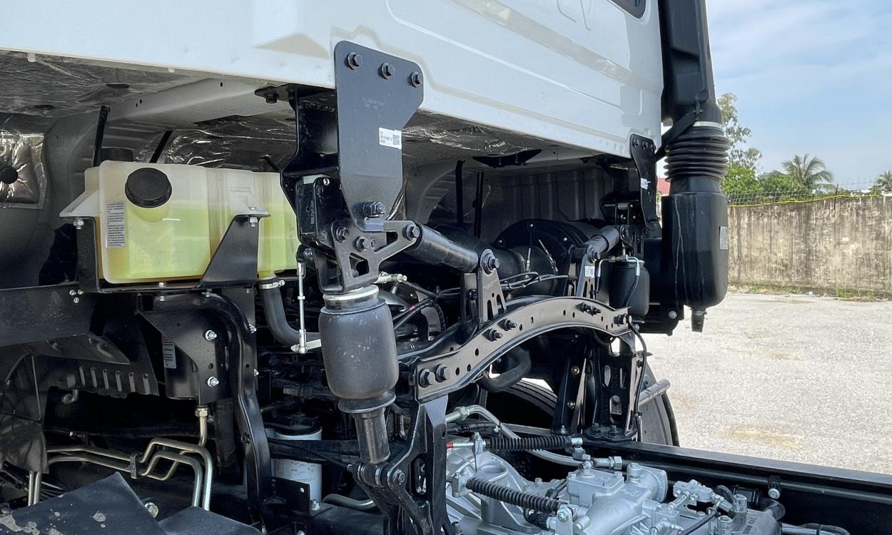 Xe tải L360 (10x4) - Đầu cao - Tải 21.45 tấn Hoàng Huy Dongfeng