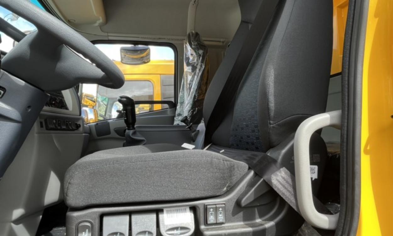 Xe ben DongFeng Hoàng Huy 7.5 tấn 2 chân YC180