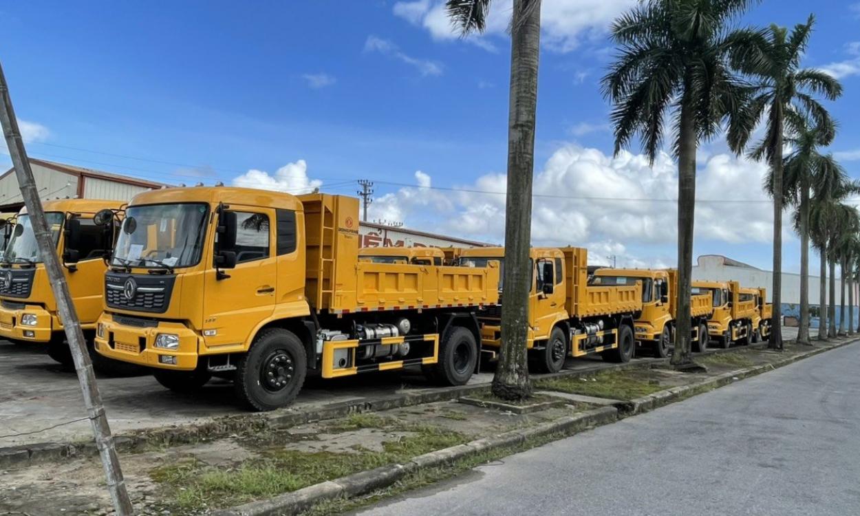 Xe ben DongFeng Hoàng Huy 7.5 tấn 2 chân YC180