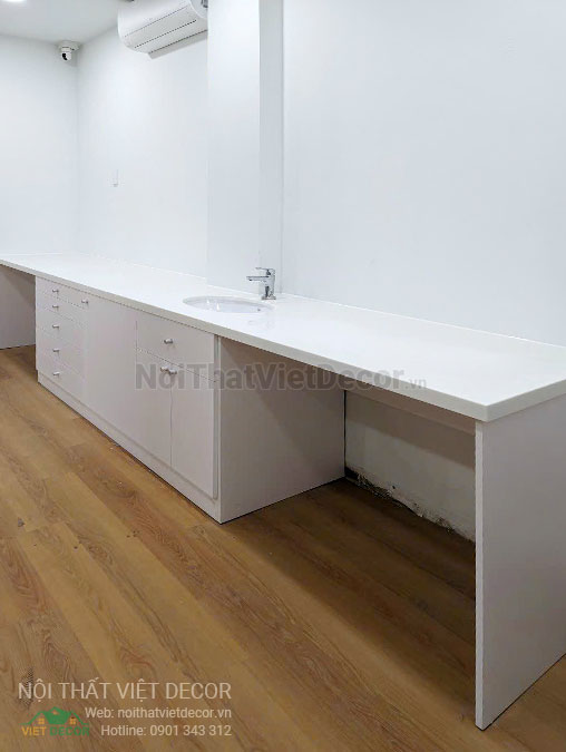 Nội thất Việt Decor thiết kế thi công nội thất, hoàn thiện phòng khám nha khoa Trung Anh Tâm quận 10 thành phố Hồ Chí Minh, tủ vệ sinh