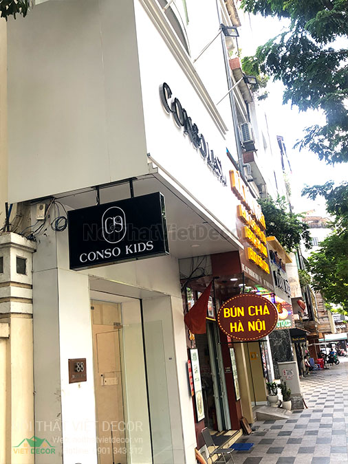 Nội thất Việt Decor thi công nội thất, hoàn thiện cửa hàng thời trang consolism quận 1 hồ chí minh, biển vẫy