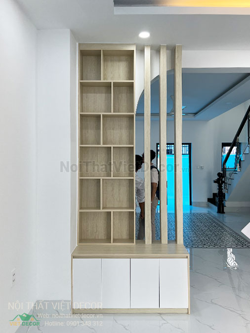 Nội Thất Việt Decor thiết kế thi công nội thất, tủ bếp gỗ công nghiệp Ba Thanh nhà liên kế 3 tầng dự án nhà liên kế Lavilla Green City Tân An, Long An, vách ngăn