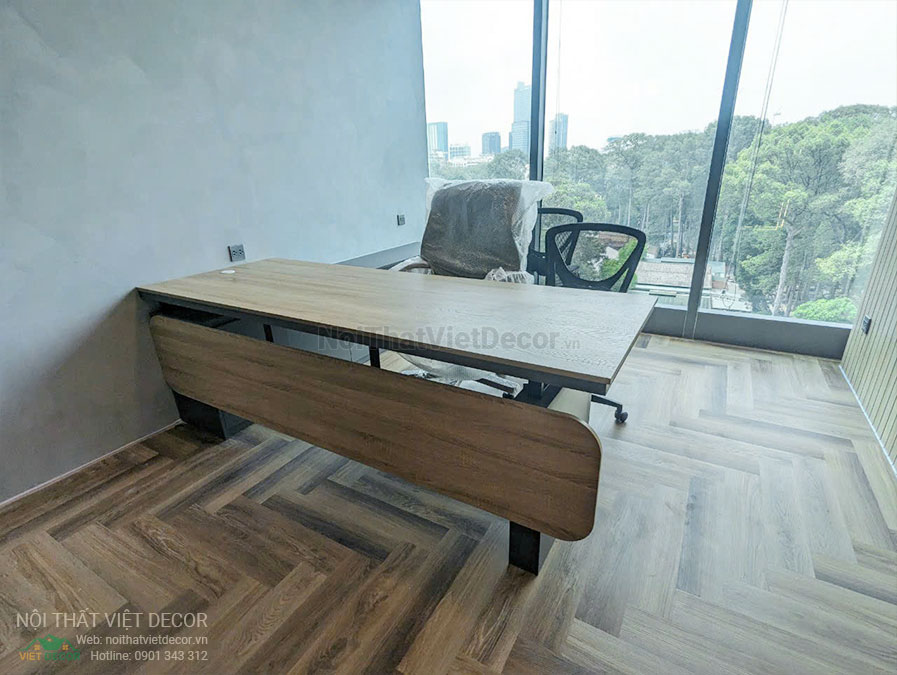 Nội thất Việt Decor thiết kế thi công nội thất, hoàn thiện văn phòng làm việc tòa nhà Cienco4 Building quận 3 thành phố hồ chí minh, bàn giám đốc