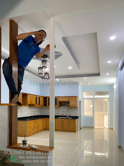 Nội thất Việt Decor thiết kế thi công nội thất, hoàn thiện trung tâm luyện chữ Ngân Hà thành phố Thủ Đức, thi công vách kính cường lực phòng học