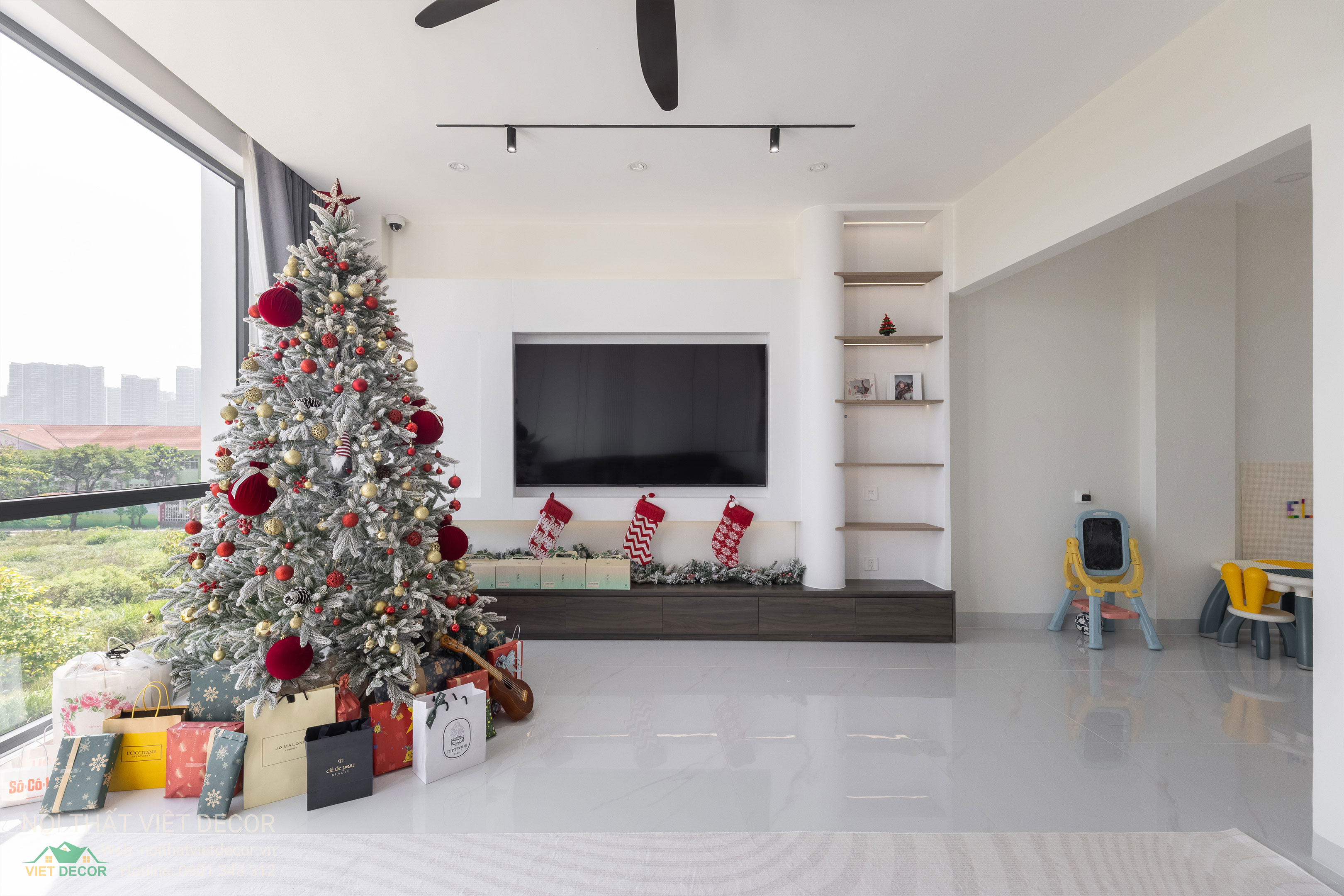 Nội Thất Việt Decor thiết kế thi công trang trí nội thất nhà phố tại phường Long Bình TP HCM, phòng khách