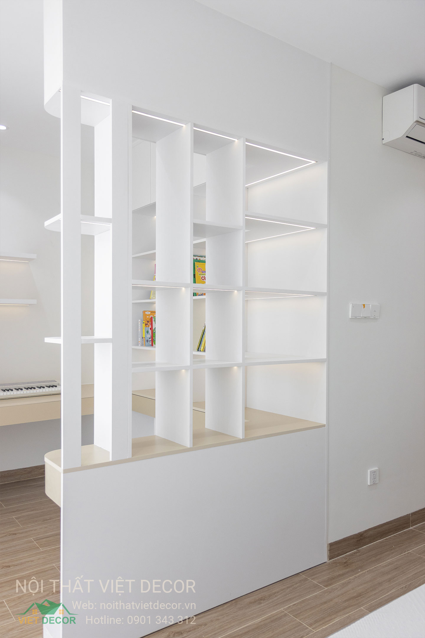 Nội Thất Việt Decor thiết kế thi công trang trí nội thất nhà phố tại phường Long Bình TP HCM, tủ sách