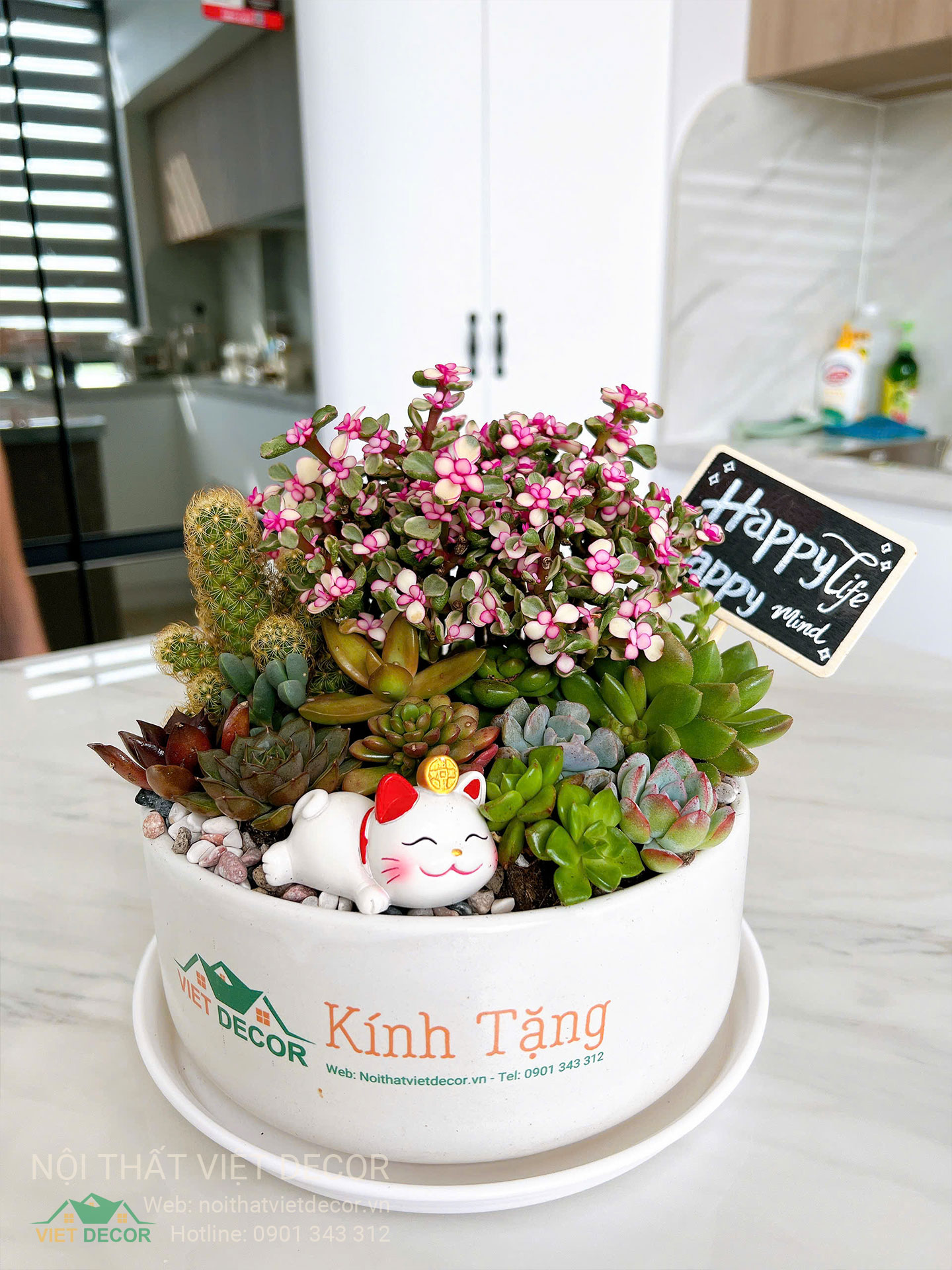 Nội Thất Việt Decor thiết kế thi công trang trí nội thất nhà phố tại phường Long Bình TP HCM, quà tặng khách