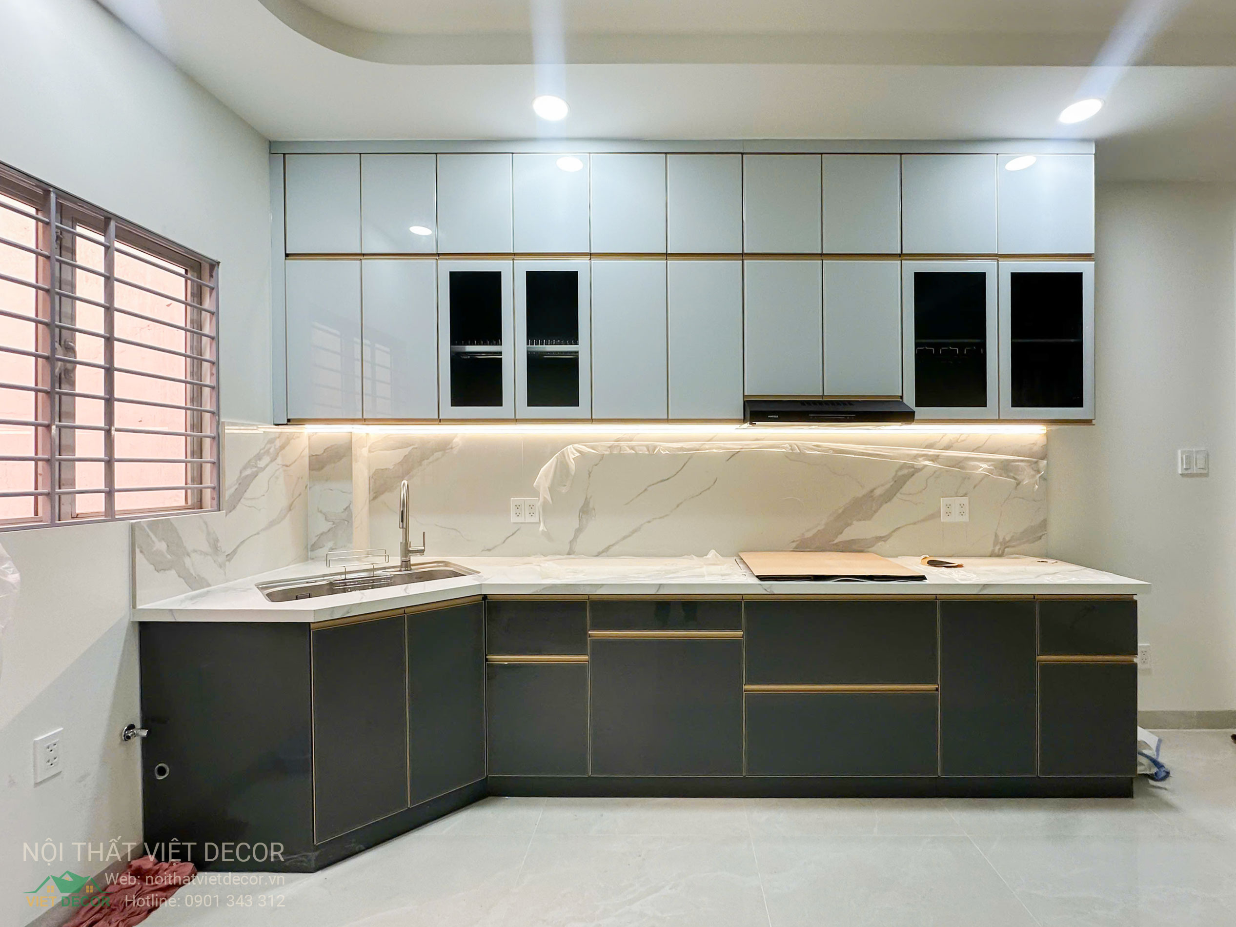 Nội Thất Việt Decor thiết kế thi công tủ bếp inox cánh kính phường Tân Hưng (quận 7) TP HCM