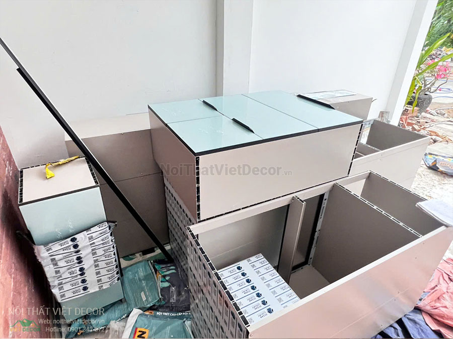 Nội Thất Việt Decor tập kết khung thùng tủ bếp nhôm kính tại công trình