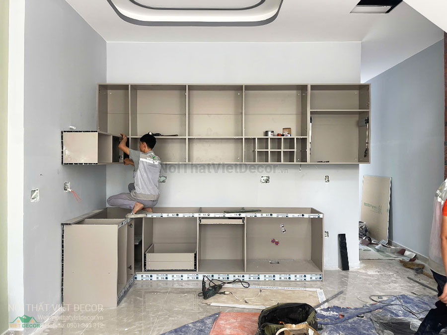 Nội Thất Việt Decor thi công phần khung tủ bếp nhôm kính tại quận 9 TP HCM