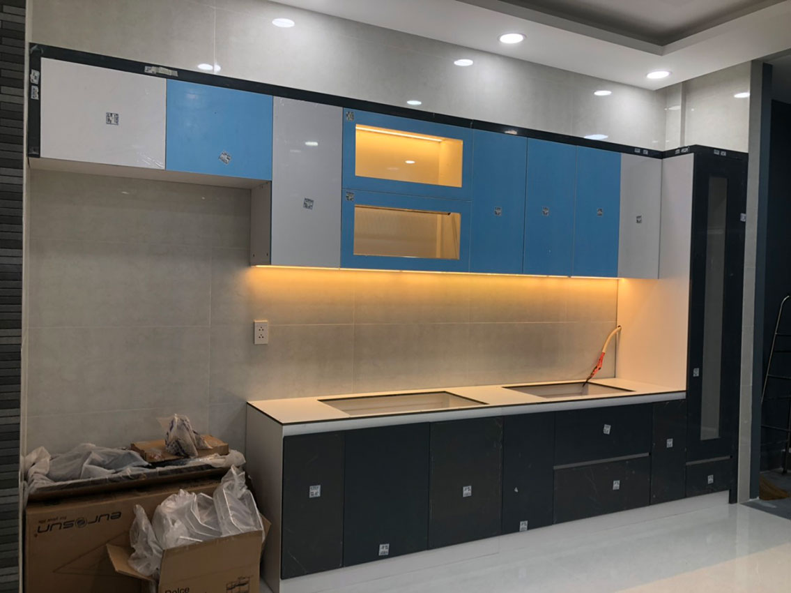 Tủ bếp hiện đại chữ I, gỗ công nghiệp MDF chống ẩm phủ acrylic An Cường