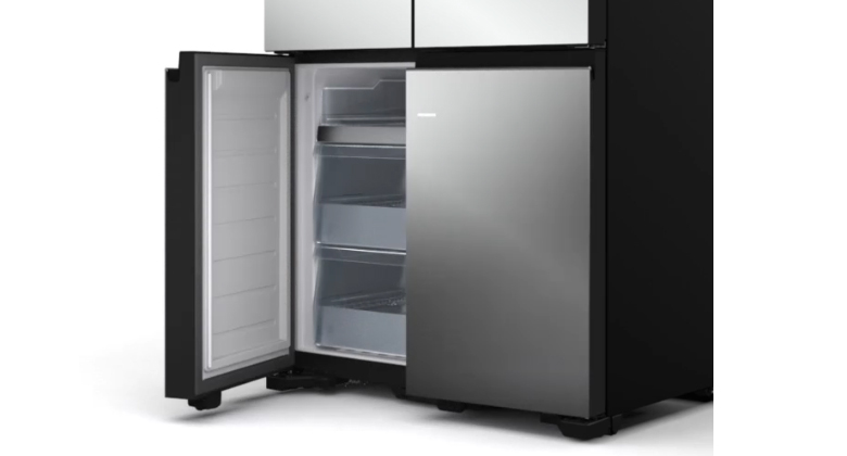 Tủ lạnh 4 cánh Hitachi - Cửa trượt liền mạch