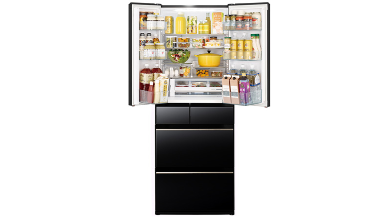 Tủ lạnh Hitachi Inverter 617 lít Multi Door R-HW620RV(XK) thiết kế, xuất xứ và bảo hành