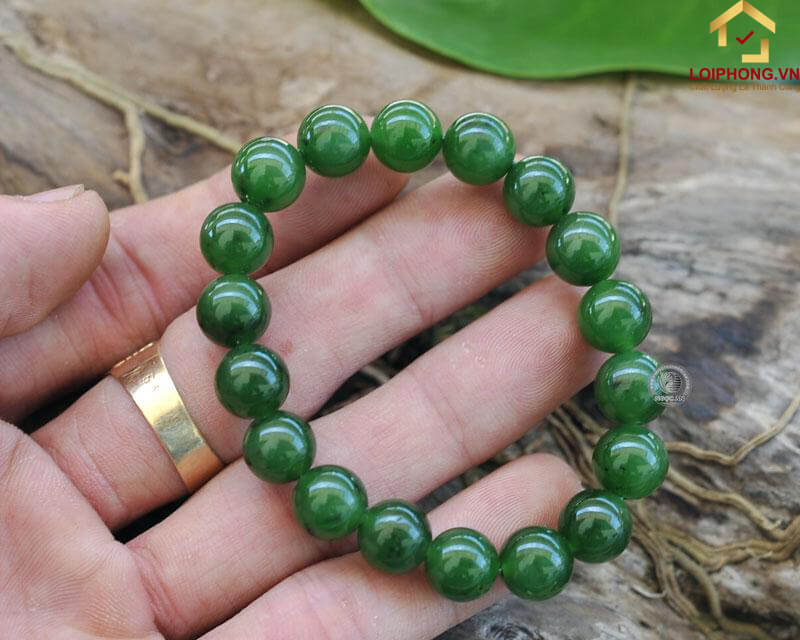 Vòng phong thủy phù hợp với tuổi Đinh Mão