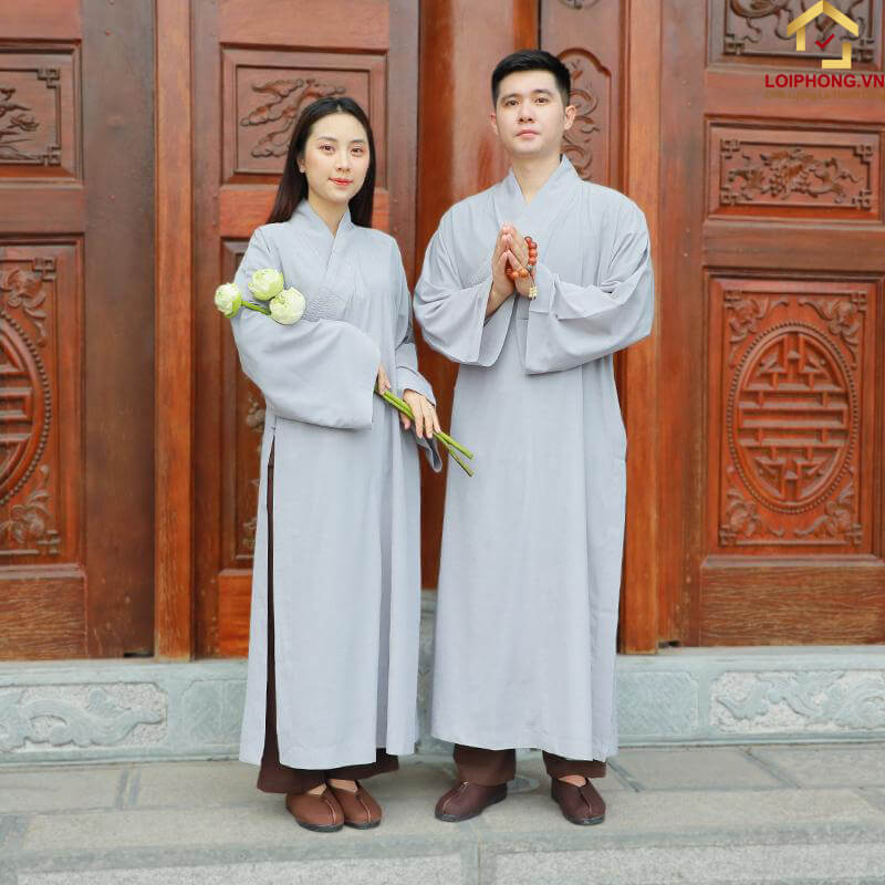 Áo tràng là pháp phục của cư sĩ và Phật tử