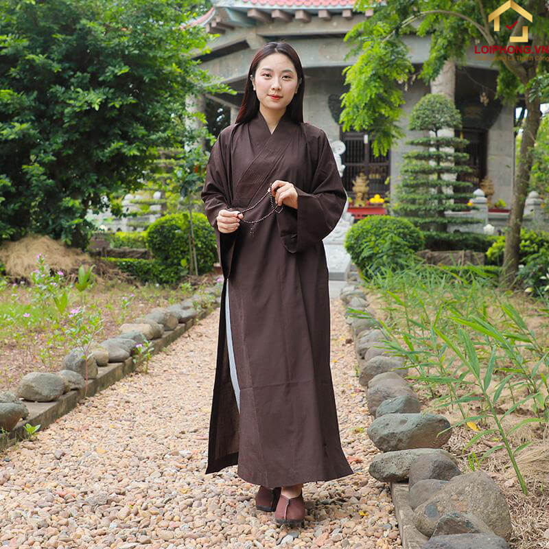 Ý nghĩa màu nâu của áo tràng