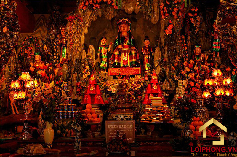 Tục lệ thờ Mẫu là một trong những di sản văn hóa phi vật thể của người Việt