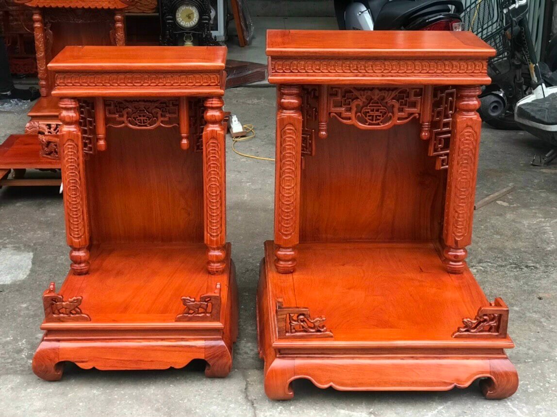Bàn thờ Ông Địa đẹp mẫu số 09 trạm tiền đục rơi cột vuông